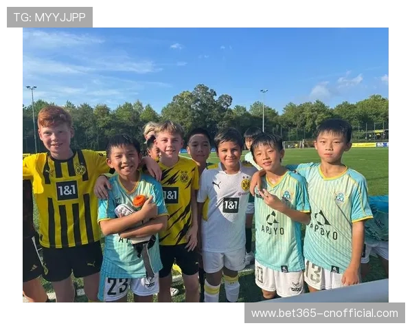 365足球真人国际平台汇聚全球最专业的足球真人比赛，为你提供最真实的运动娱乐体验